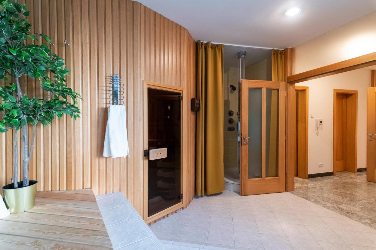 Unique Apartment With Private Pool, Cinema, Spa ปราก ภายนอก รูปภาพ