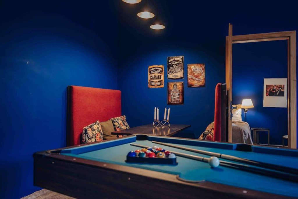 Unique Apartment With Private Pool, Cinema, Spa ปราก ภายนอก รูปภาพ