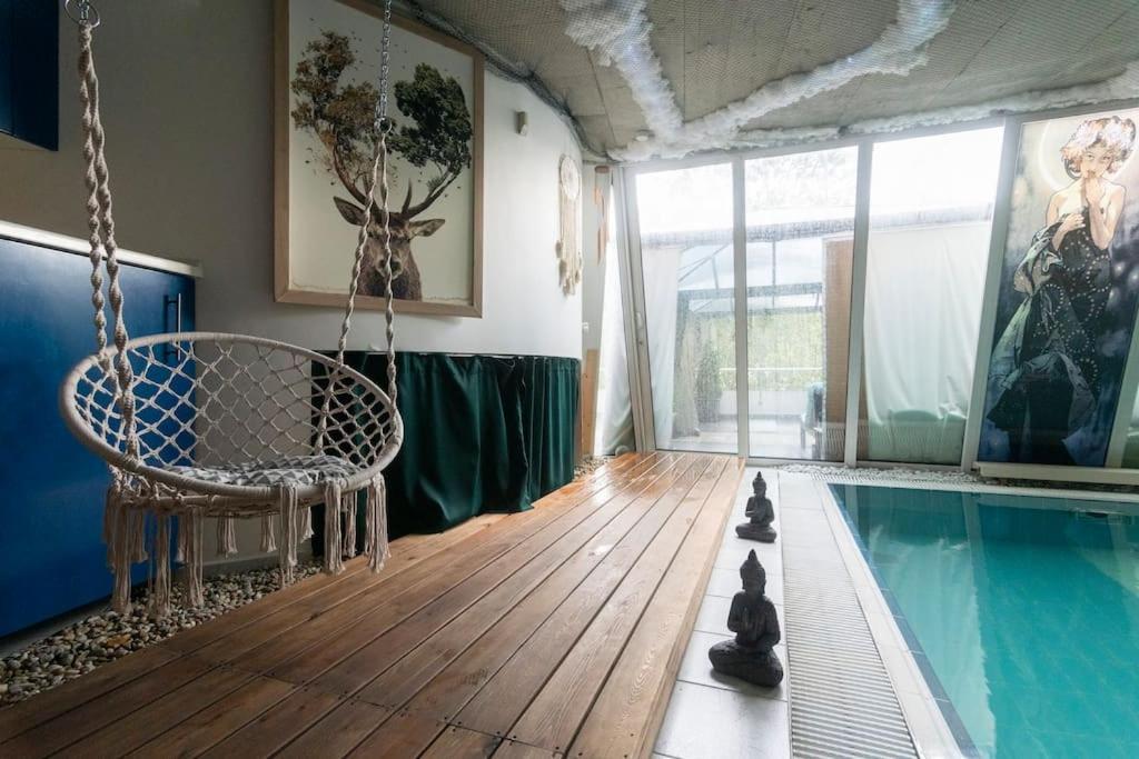 Unique Apartment With Private Pool, Cinema, Spa ปราก ภายนอก รูปภาพ